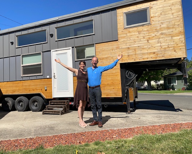 LIndsay and Eric Wood - Experience Tiny Homes