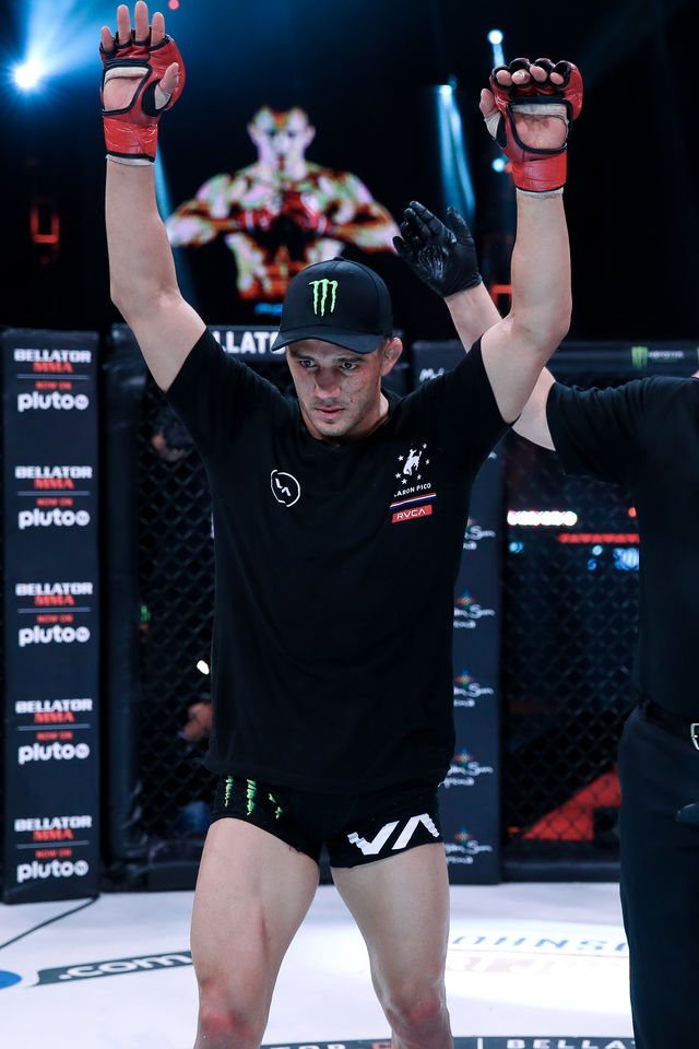 Monster Energy’s Aaron Pico Submits Aiden Lee in Main Card Fight at Bellator 260