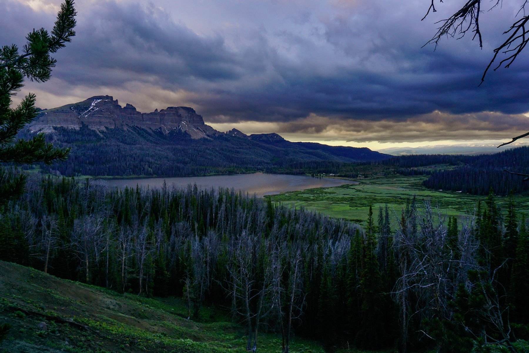 The stunning location of Brooks Lake Lodge, deep in the Shoshone National Forest in Wyoming, offers endless opportunities for outdoor exploration (PC: Jared Nichols).