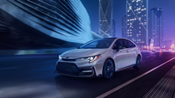 2022 Toyota Corolla Driving on the city road