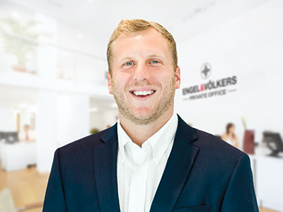 License Partner and Private Office Advisor, Beau Blankenship of Engel & Völkers 30A Beaches