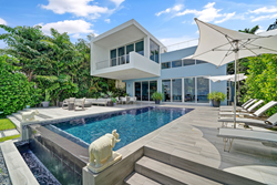 Thumb image for Venetian Islands Mansion Hits the Market for $16.4 Million