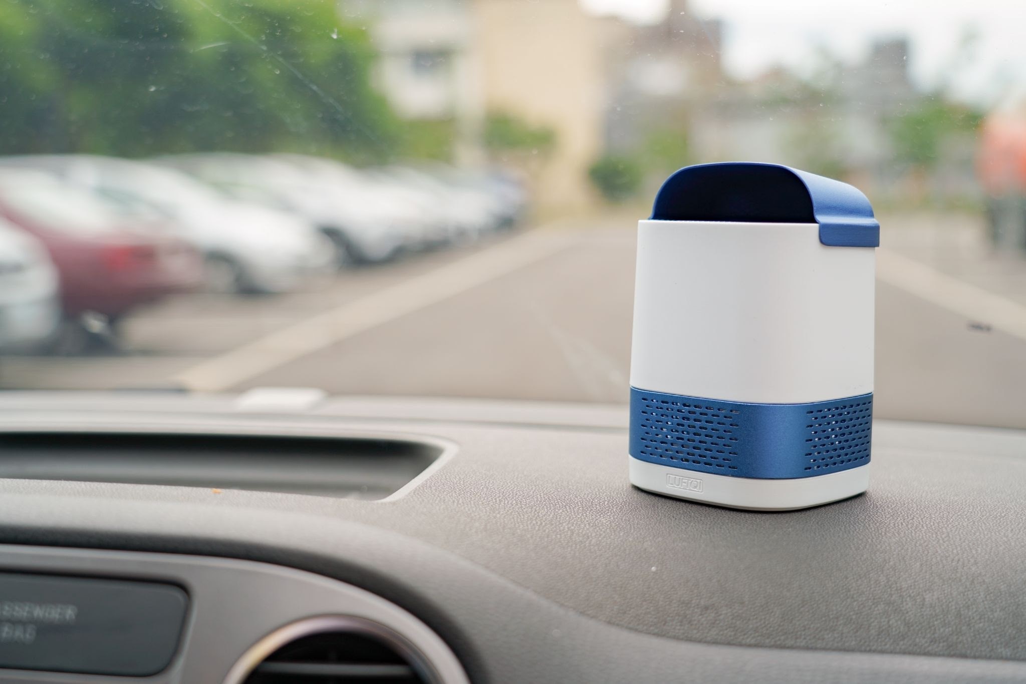 LUFTQI is the world's smallest molecular air purifier.