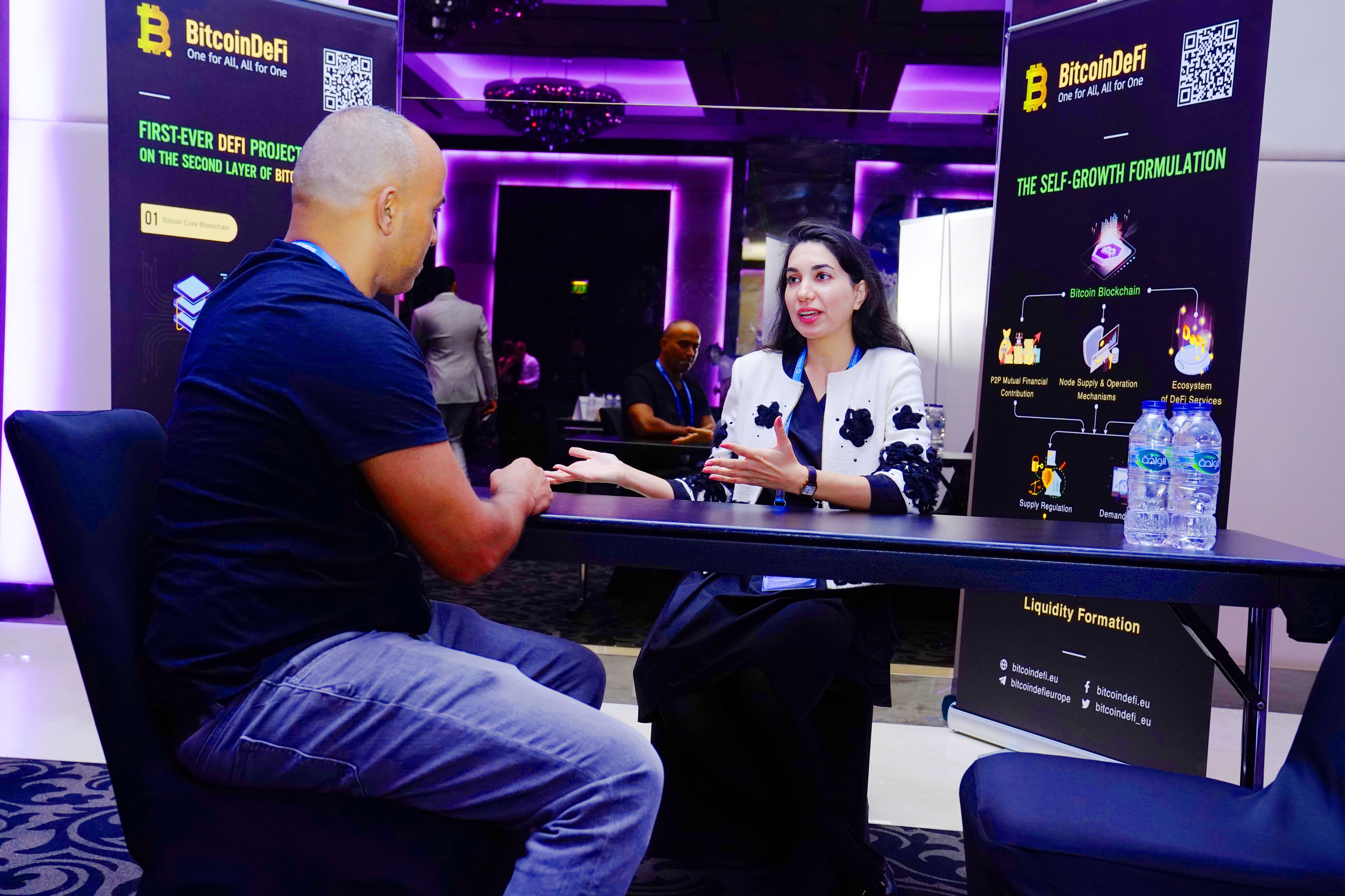 BitcoinDeFi gave out advices to guest at the 19th World Blockchain Summit (Image: Tresconglobal)