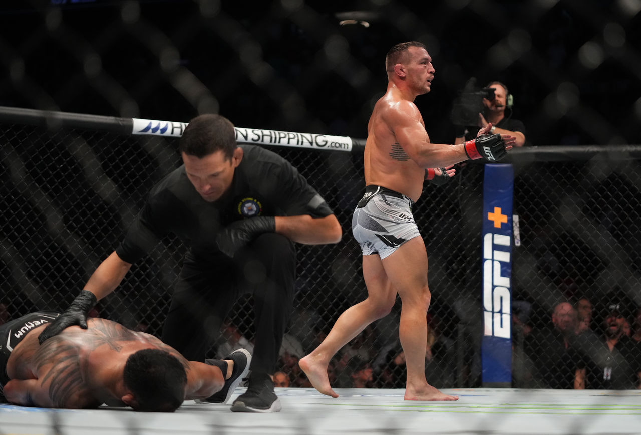 Monster Energy’s Michael Chandler Knocks Out Tony Ferguson at UFC 274