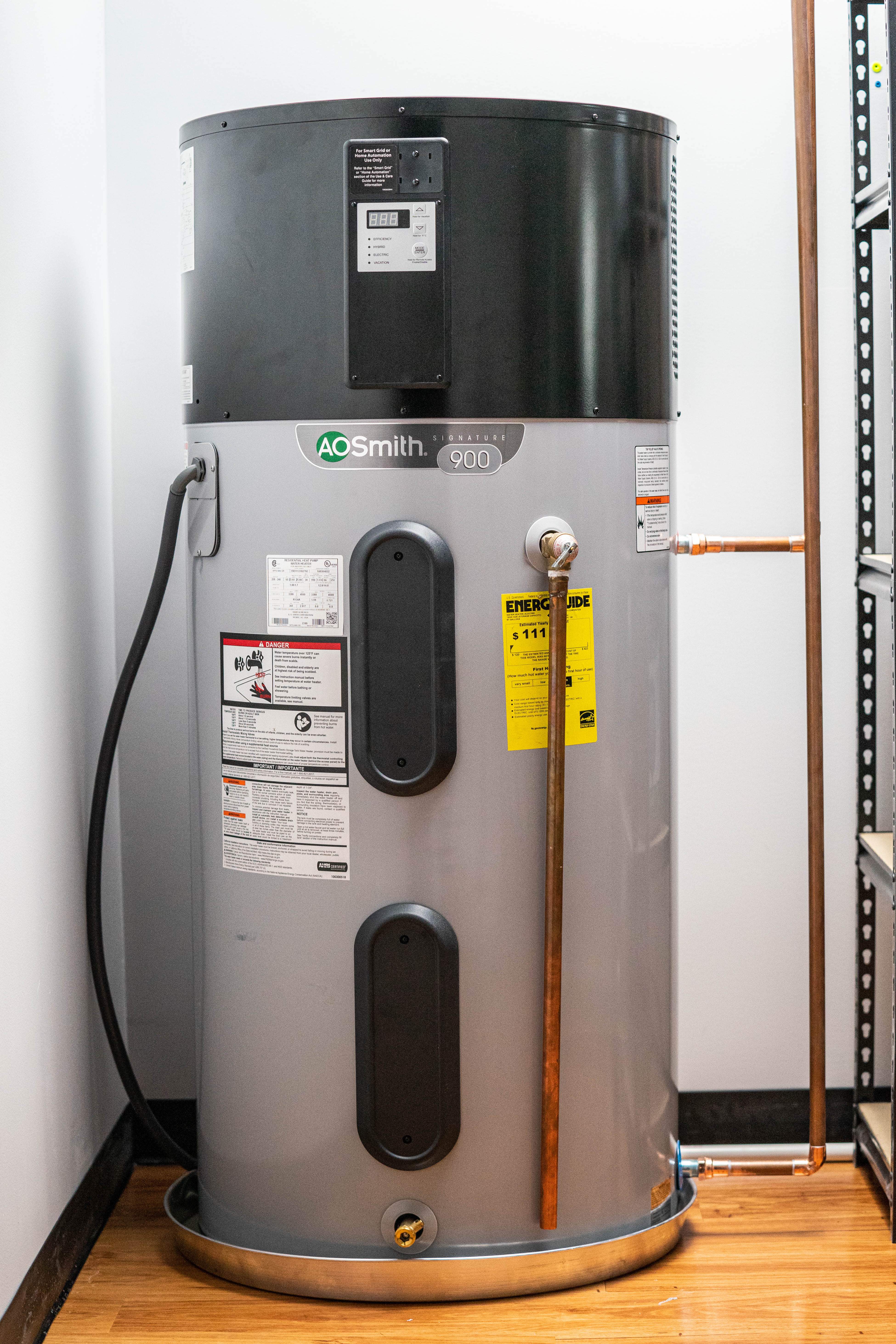 A. O. Smith Signature™ 900 Series Heat Pump Water Heaters