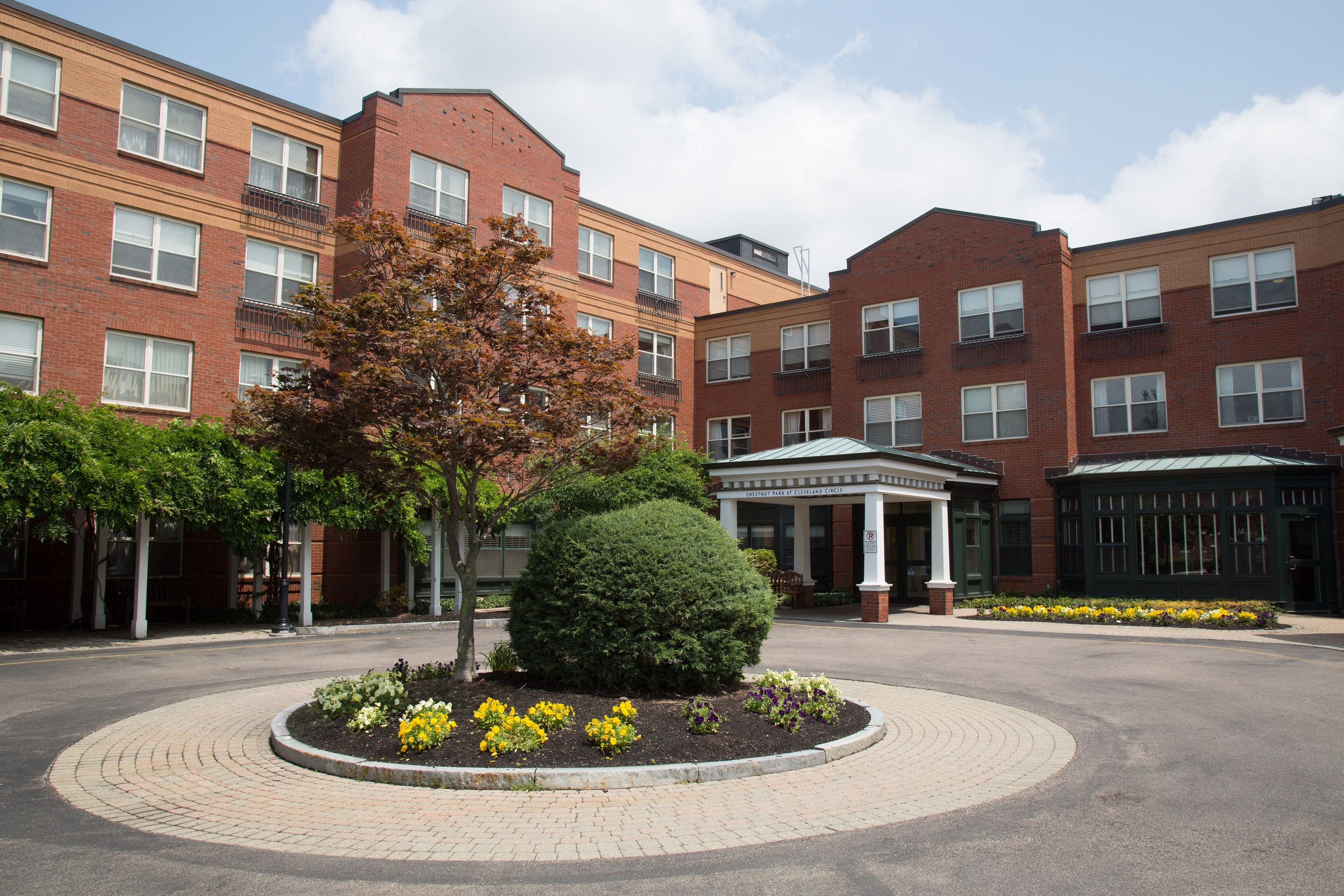 Chestnut Park at Cleveland Circle, a Benchmark assisted living and Mind & Memory Care community