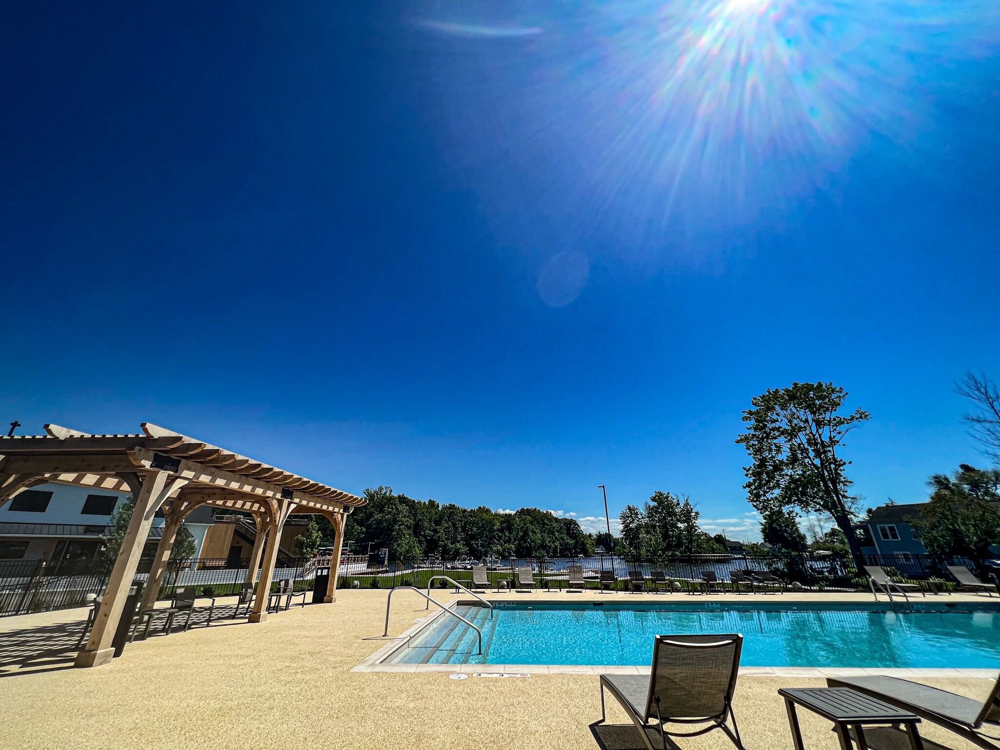 The Cove at Sylvan Beach: Guest Heated Pool