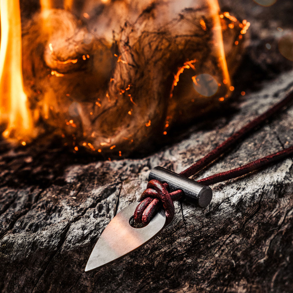 Bar trick or outdoor lifesaver, wearing a fire starter necklace is just awesome!