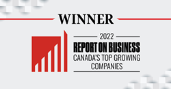 Logotipo del premio que dice: Ganador: Informe 2022 sobre las empresas con mayor crecimiento de Business Canada