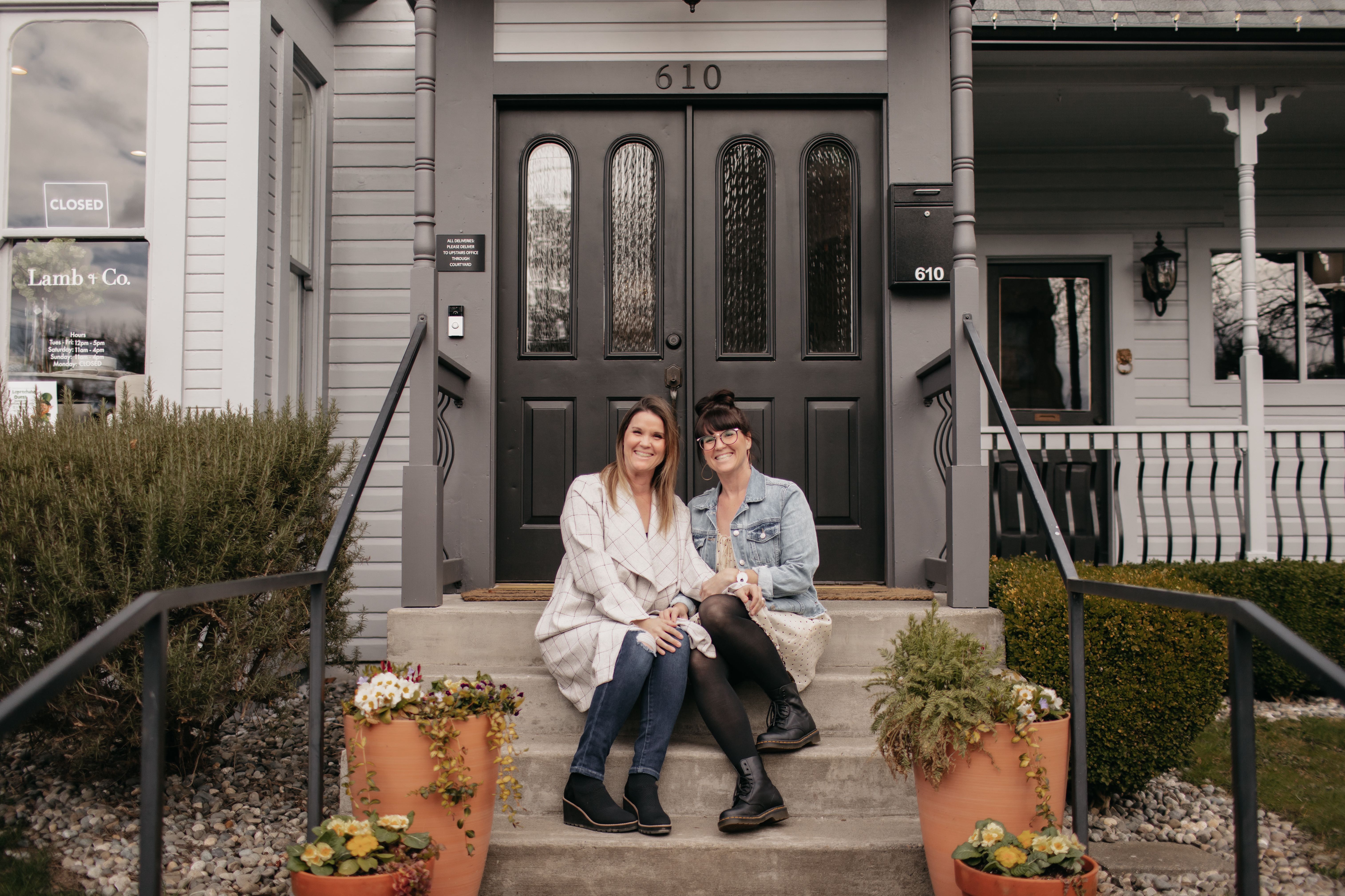 Lyndsay Lamb and Leslie Davis of HGTV’s Unsellable Houses