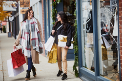 Holiday Shopping in the Short North Arts District in Columbus, Ohio