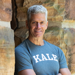 New York Times bestselling author and PLANTSTRONG founder Rip Esselstyn is launching a new training program geared for plant-based athletes.