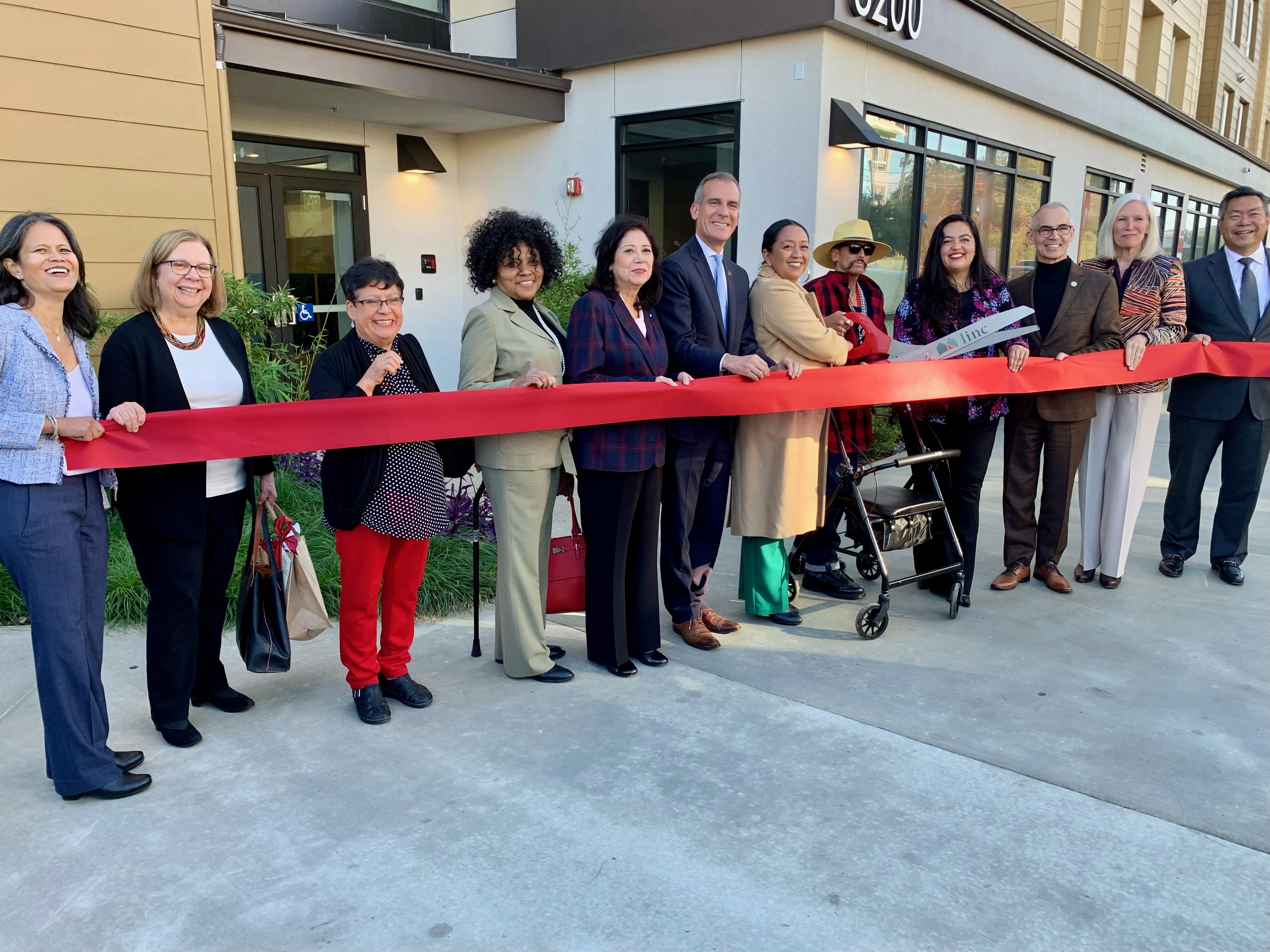 Calif Assemblywoman Wendy Carrillo, LA County Supervisor Solis, LA Mayor Garcetti and Councilmember O’Farrell joined Linc, SIPA and the new residents to celebrate the grand opening of HiFi Collective.