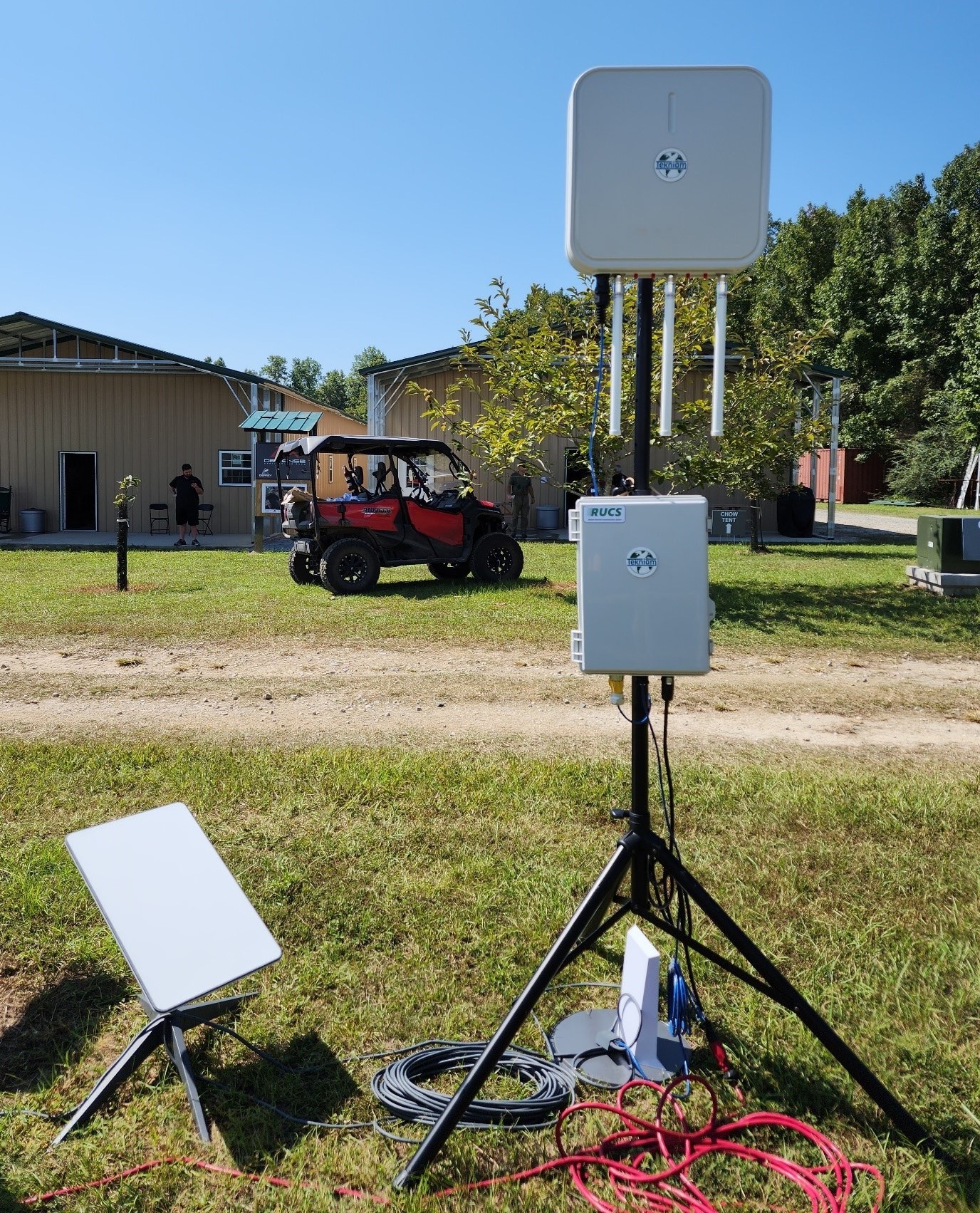 Sets up in minutes, shown here is the satellite version of the Tekniam solution which provides communications capabilities to up to 250 users within a quarter-mile radius