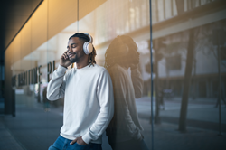 Avantree Launches the Eon – Multifunctional, Eco-Friendly Headphones with Extendable Lifespan, Perfect for All-Around Use