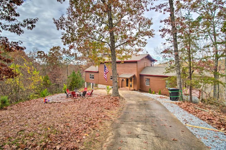Master Key Cabin- A "Stay with Tangy" Property in Georgia