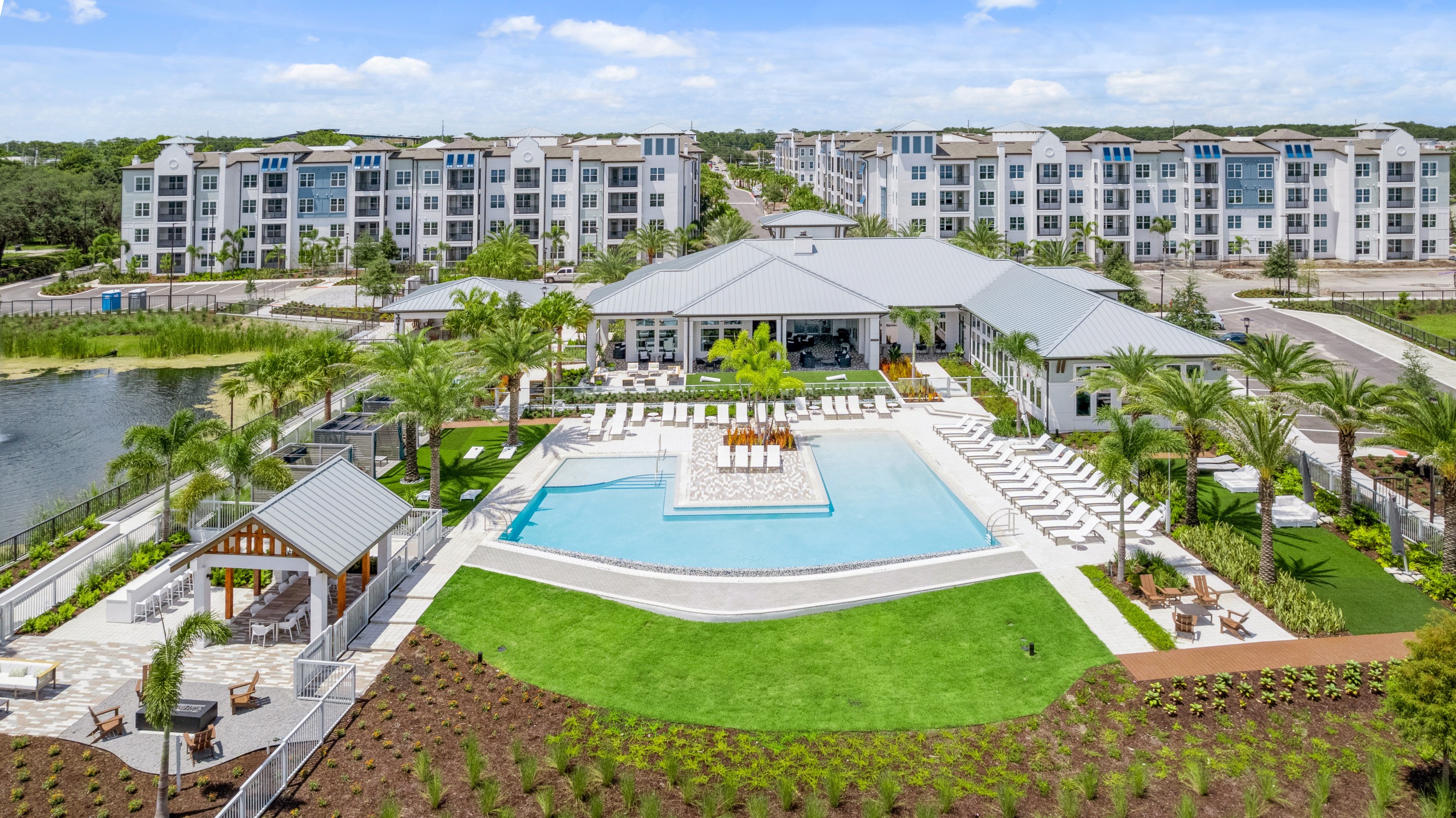 Bainbridge Mission Pointe earned a 2023 CoStar Impact Award for its suite of luxury amenities offered in its lakefront setting.