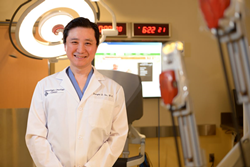 Mercy gynecologic oncologist Dr. Dwight Im, Medical Director of The National Institute of Robotic Surgery at Mercy