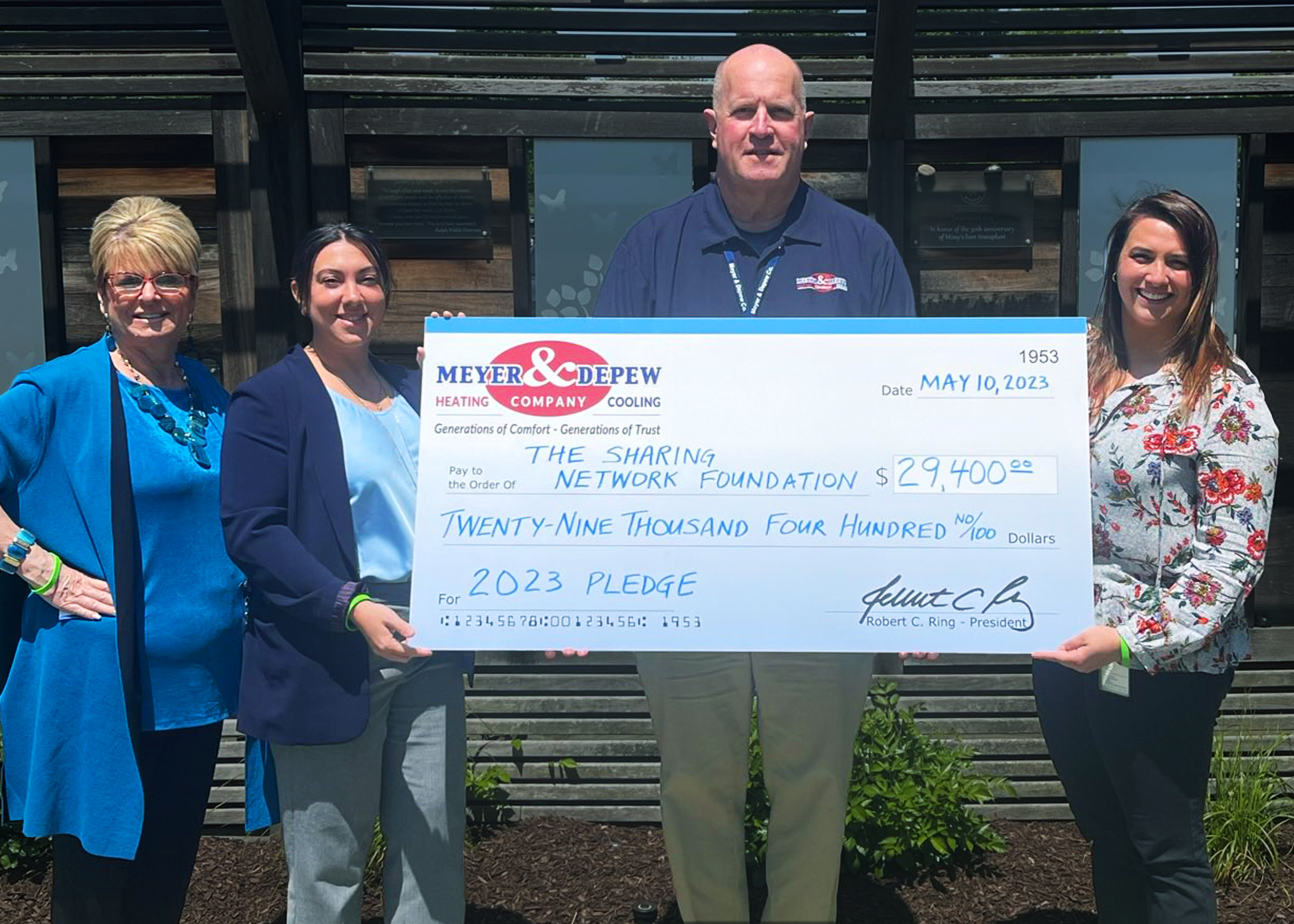 Meyer & Depew Company, a community-based HVAC company serving Central and Northern New Jersey since 1953, has presented the Sharing Network Foundation with a check for $29,400.