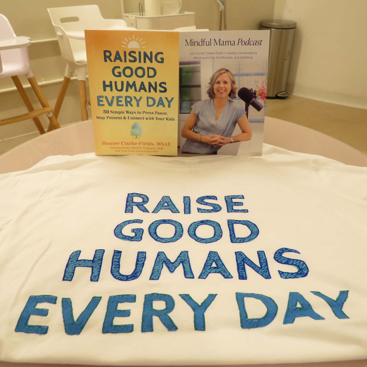 Mindful Mama Mentor Hunter Clarke-Fields announces new parenting book: “Raising Good Humans Every Day - 50 Simple Ways to Press Pause, Stay Present and Connect with your Kids” at Cocoon NYC